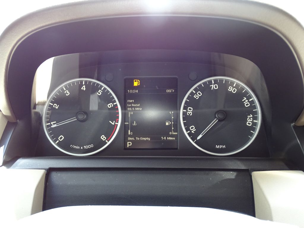 Photo 8 of this LAND ROVER LR4