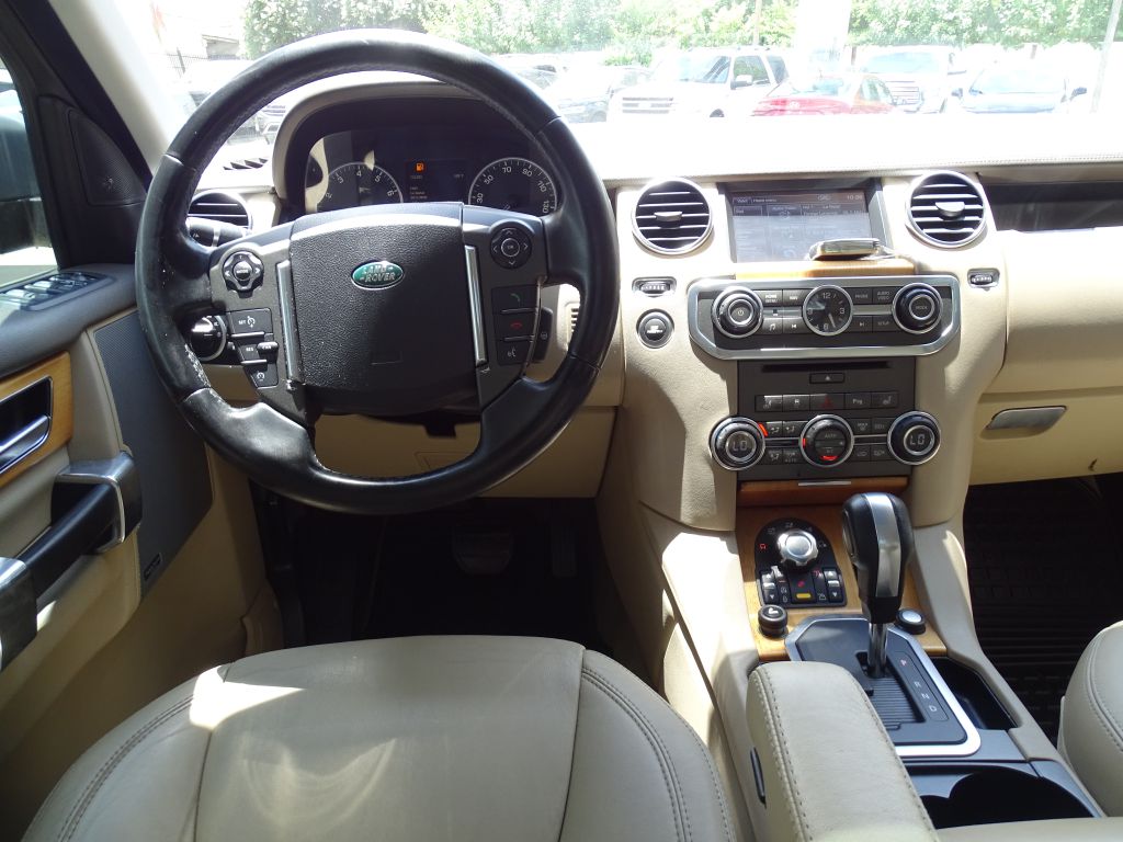 Photo 13 of this LAND ROVER LR4