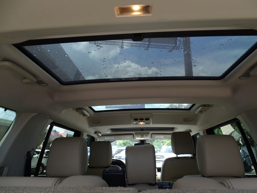 Photo 19 of this LAND ROVER LR4