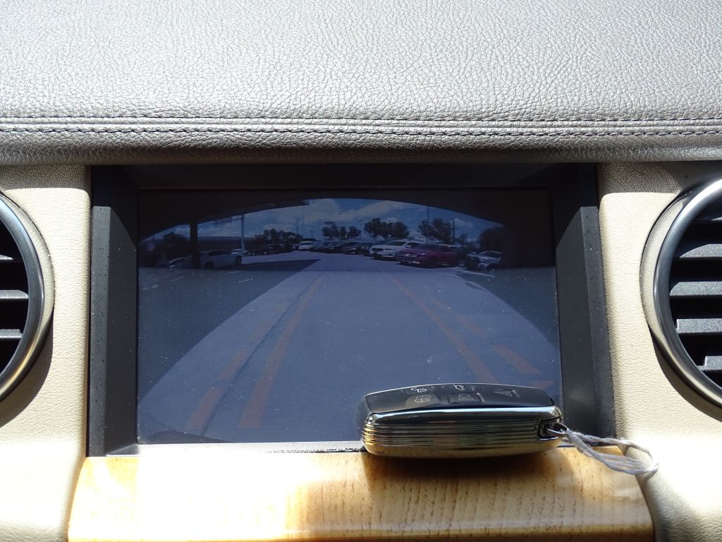 Photo 16 of this LAND ROVER LR4