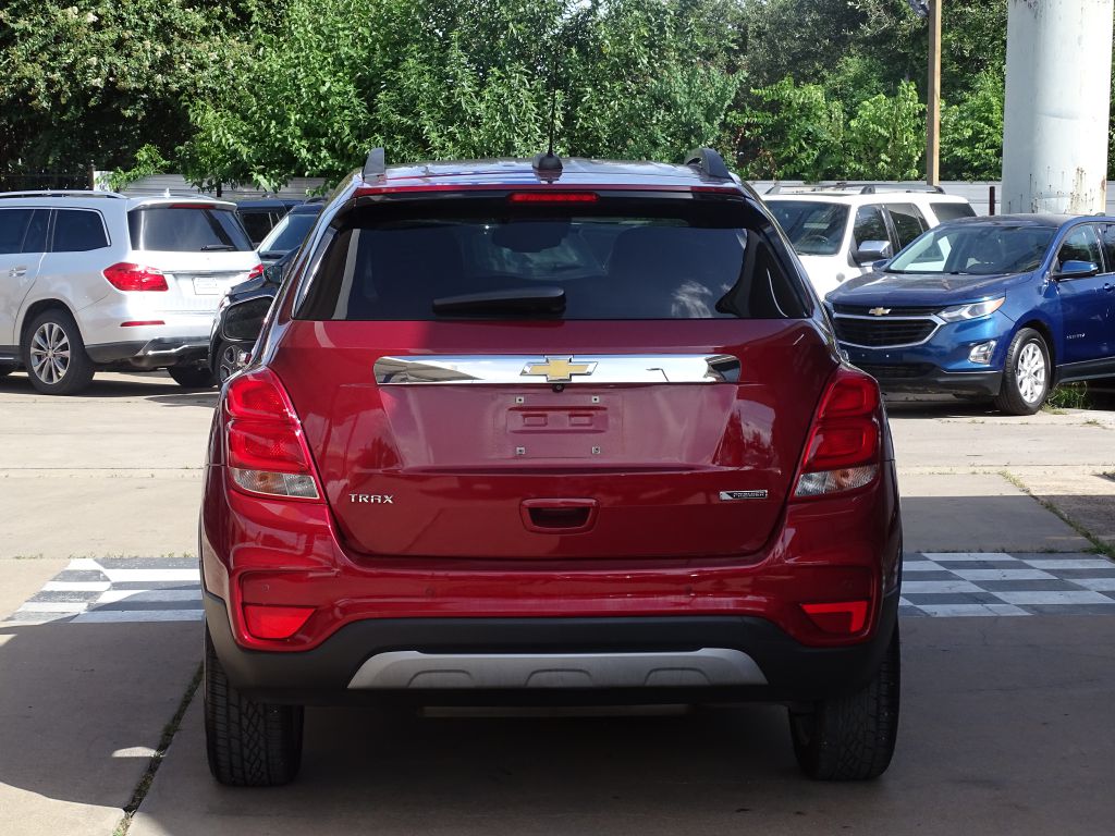 Photo 4 of this CHEVROLET TRAX