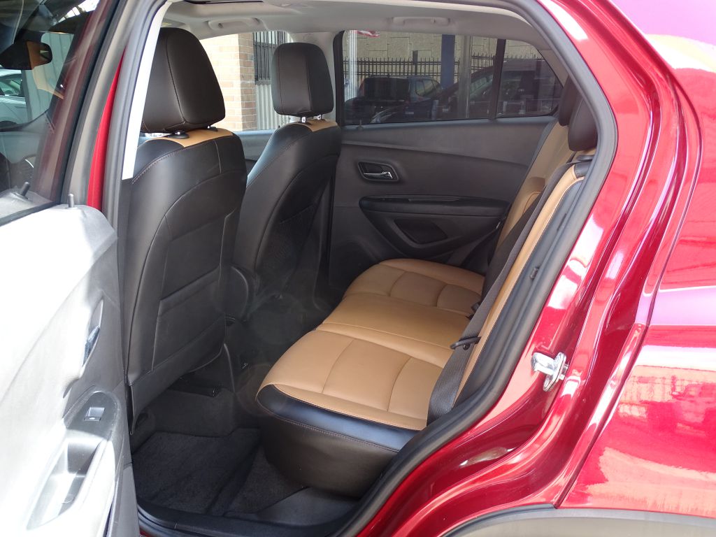 Photo 18 of this CHEVROLET TRAX