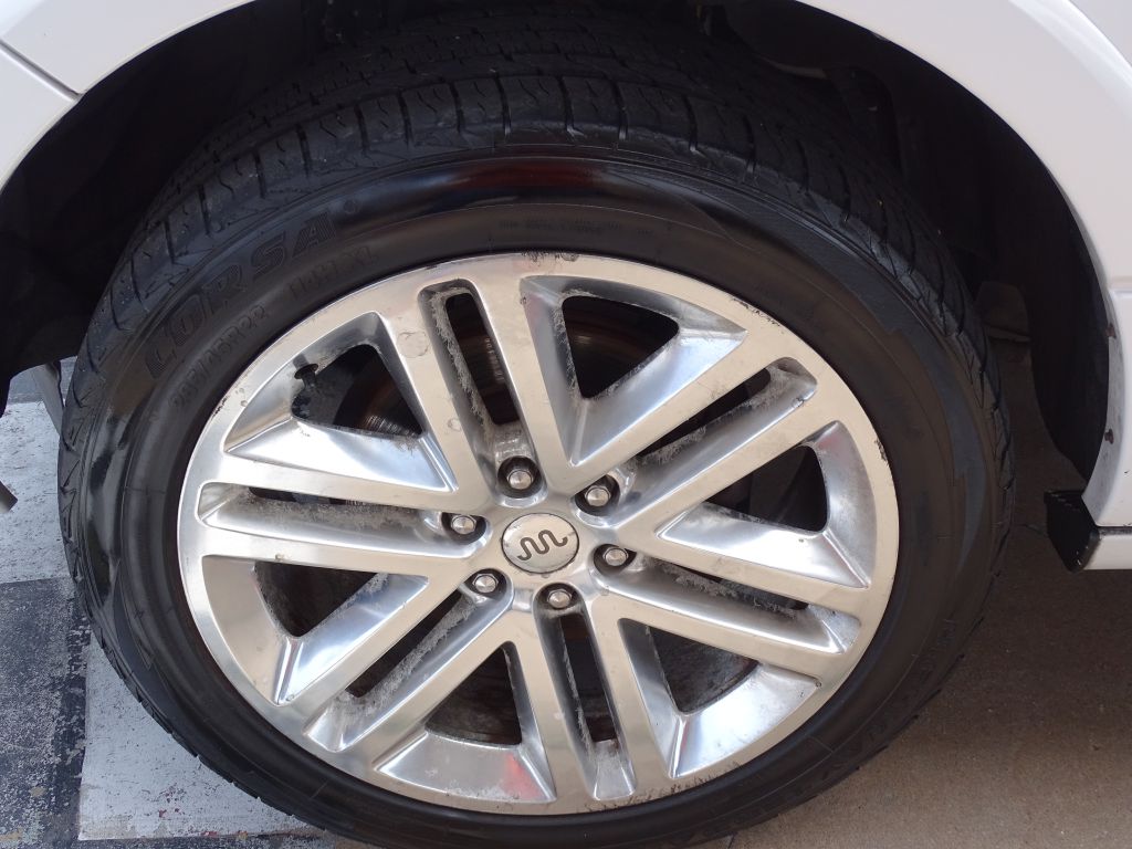 Photo 24 of this FORD EXPEDITION