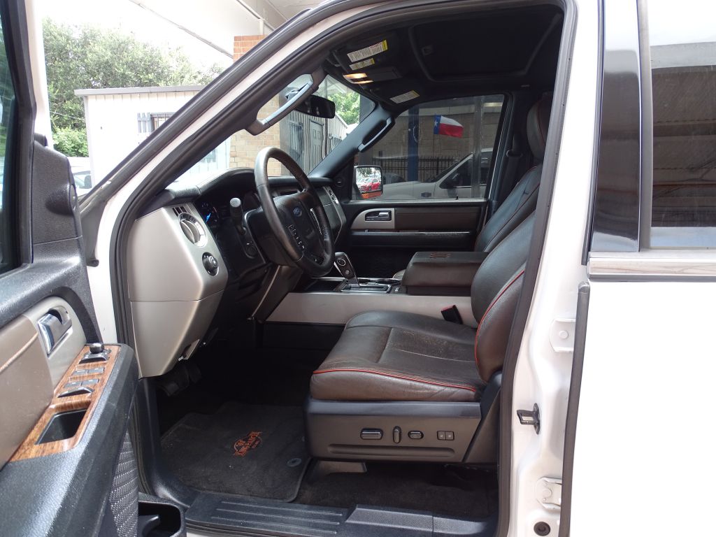 Photo 8 of this FORD EXPEDITION