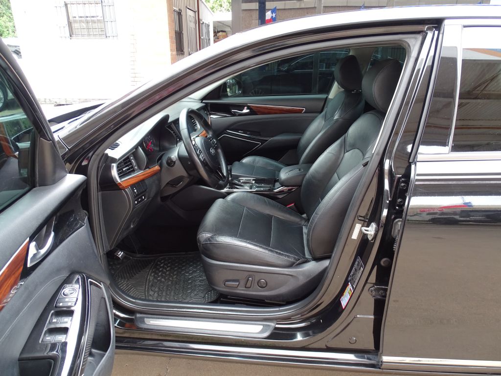 Photo 7 of this KIA CADENZA