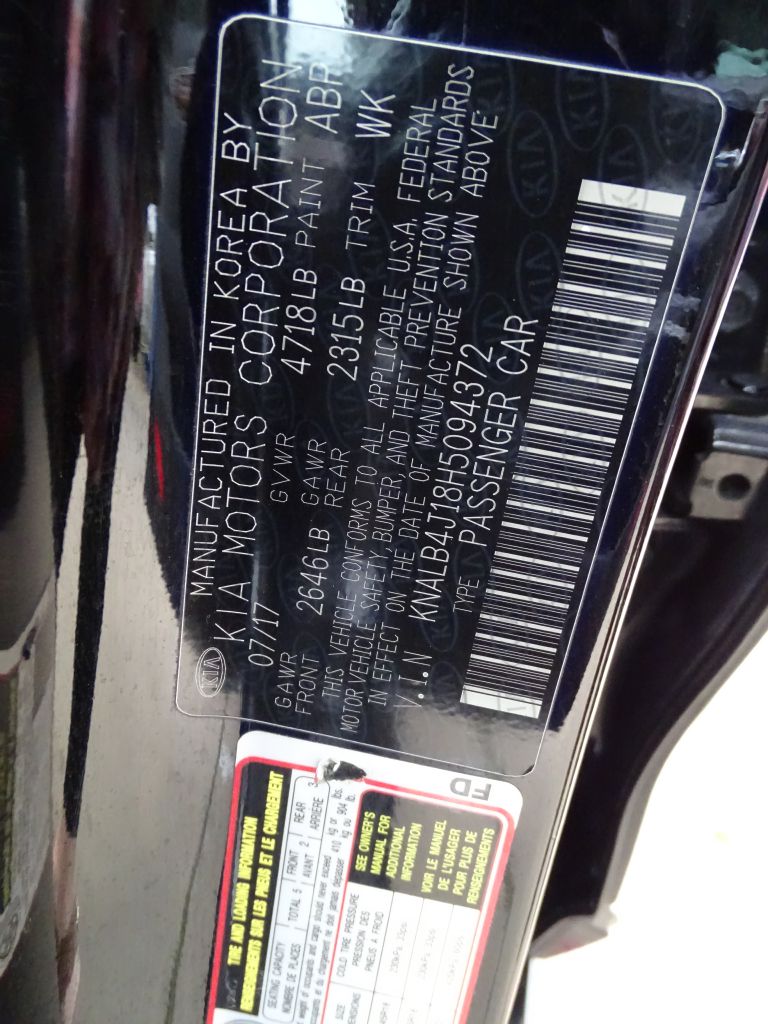 Photo 19 of this KIA CADENZA