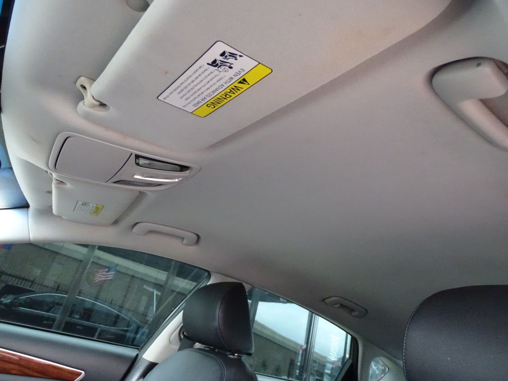 Photo 12 of this KIA CADENZA