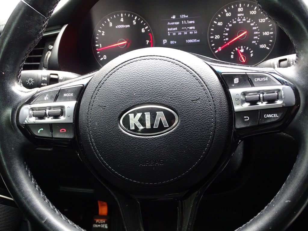 Photo 16 of this KIA CADENZA