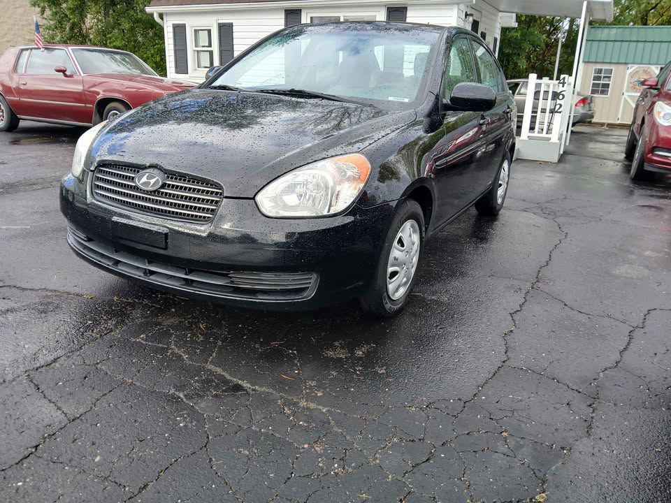 2010 HYUNDAI ACCENT GLS's photo