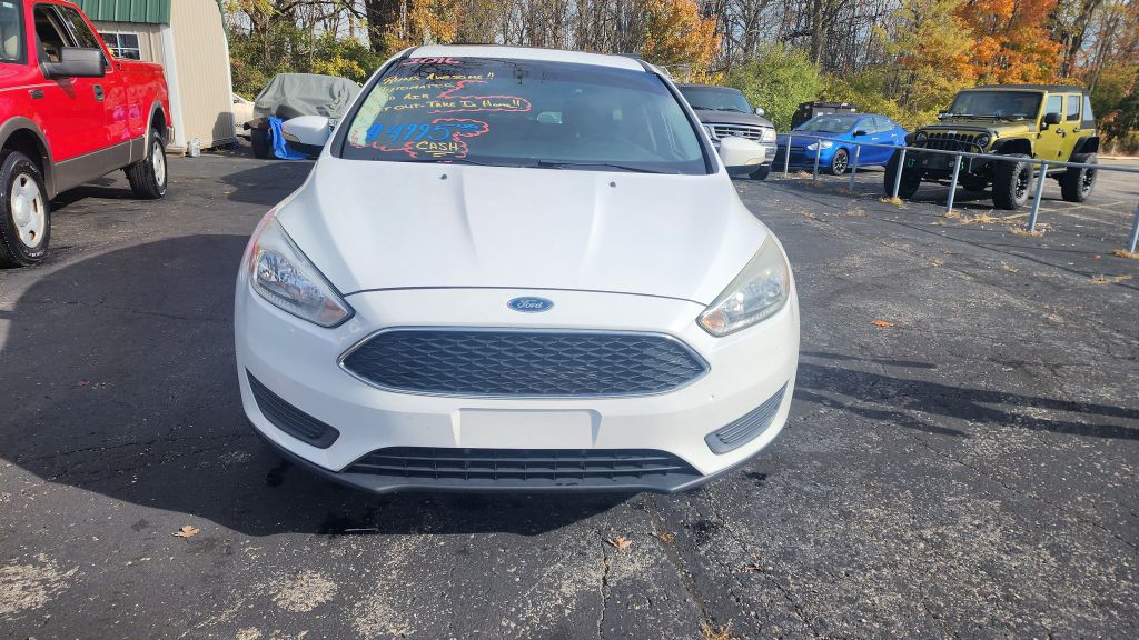 2016 FORD FOCUS SE's photo