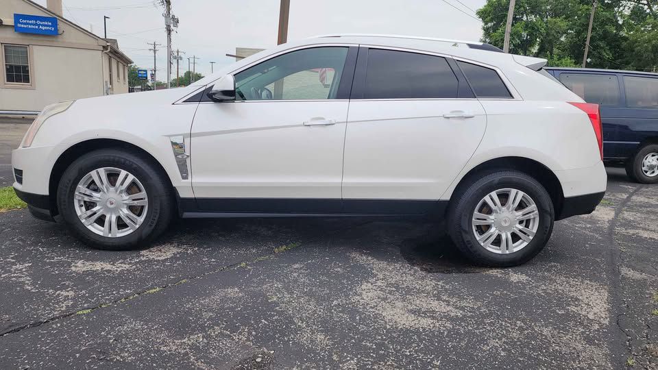2010 Cadillac SRX FWD Luxury Collection's photo