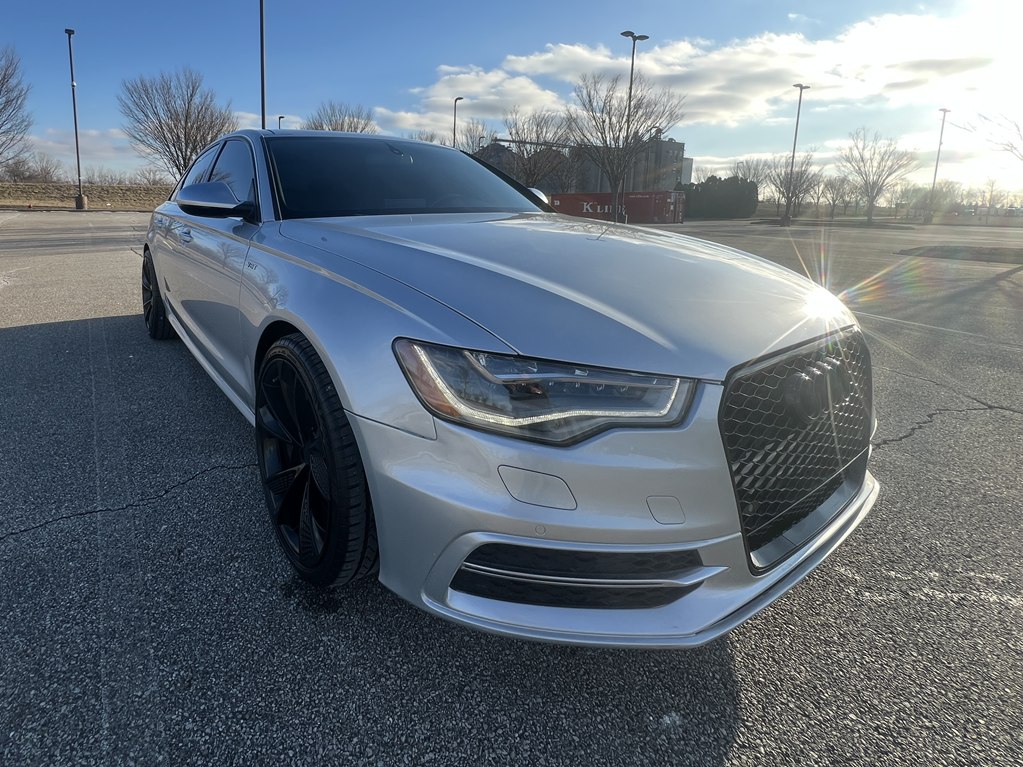 Photo 7 of this AUDI S6