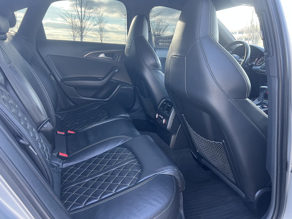 Photo 13 of this AUDI S6