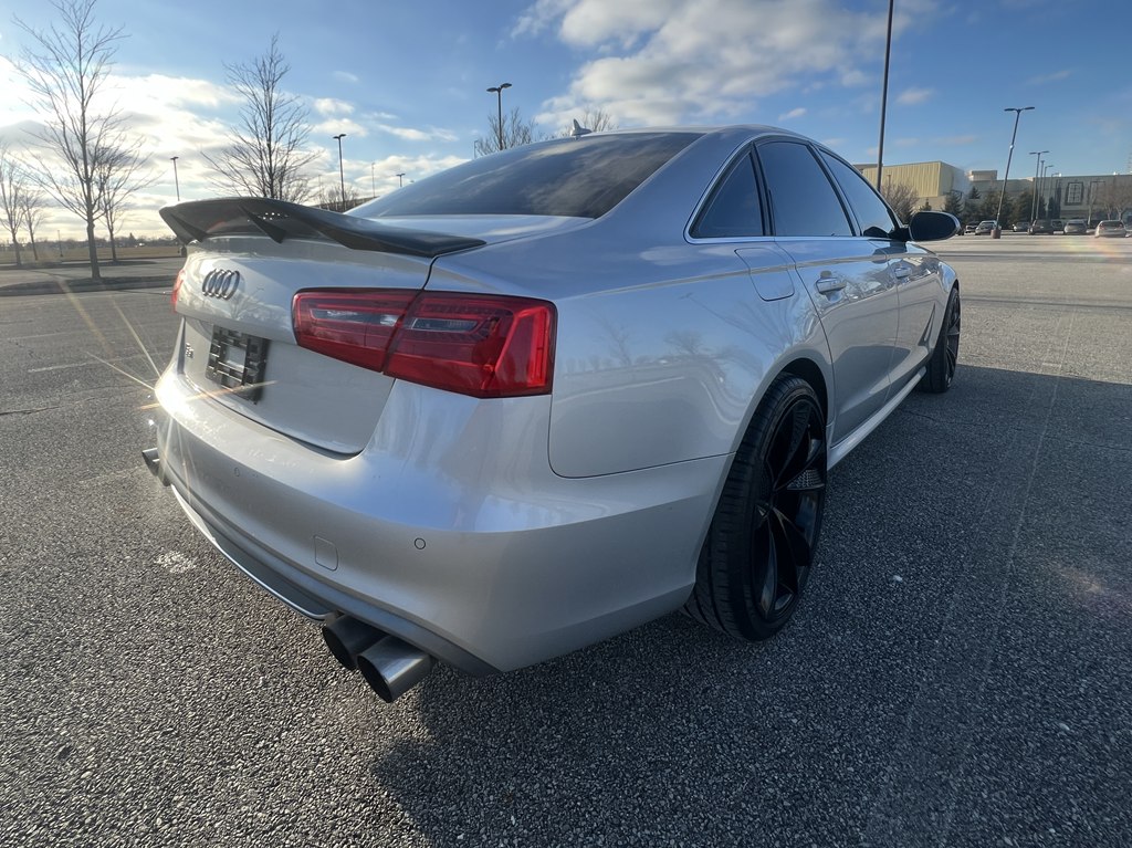Photo 5 of this AUDI S6