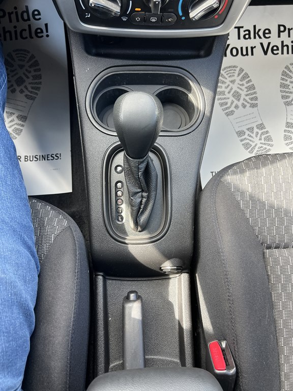 Photo 21 of this CHEVROLET COBALT