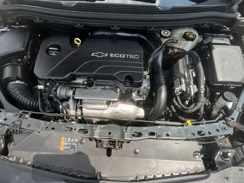 Photo 9 of this CHEVROLET CRUZE