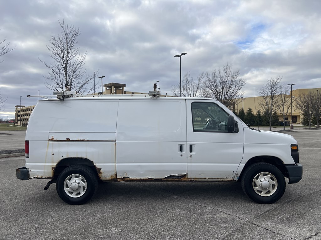 Photo 6 of this FORD ECONOLINE