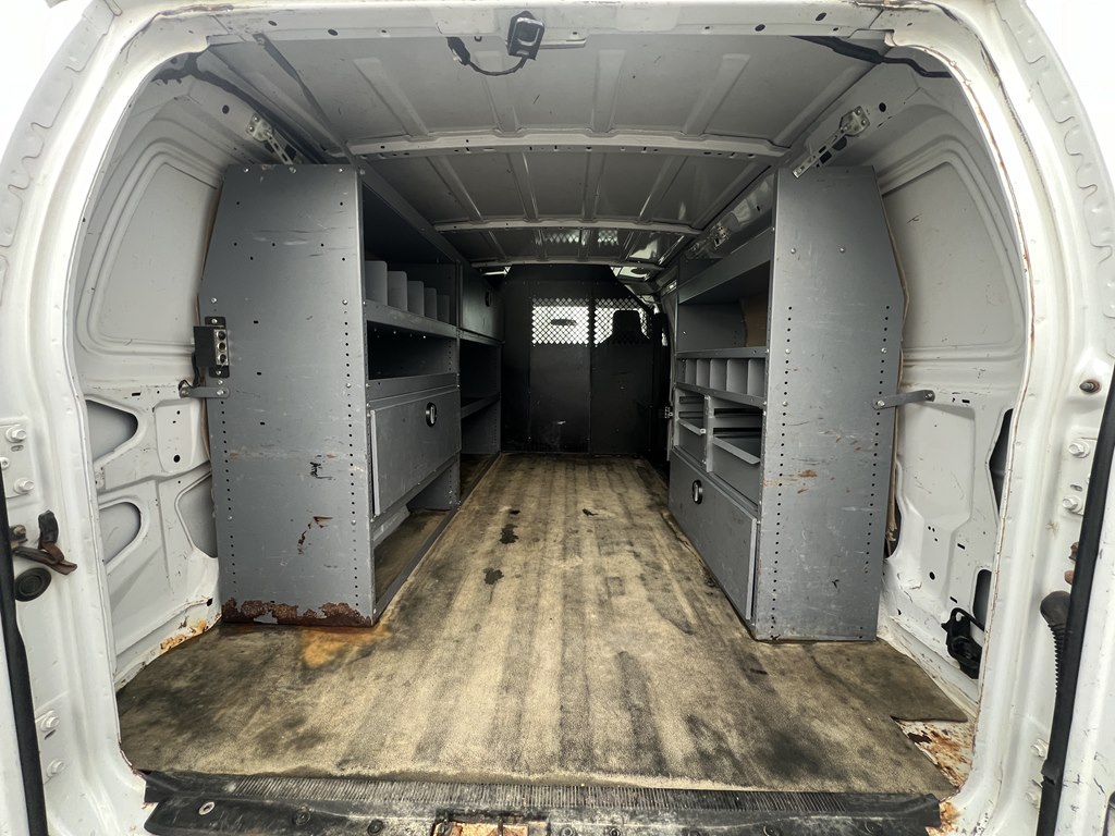 Photo 13 of this FORD ECONOLINE