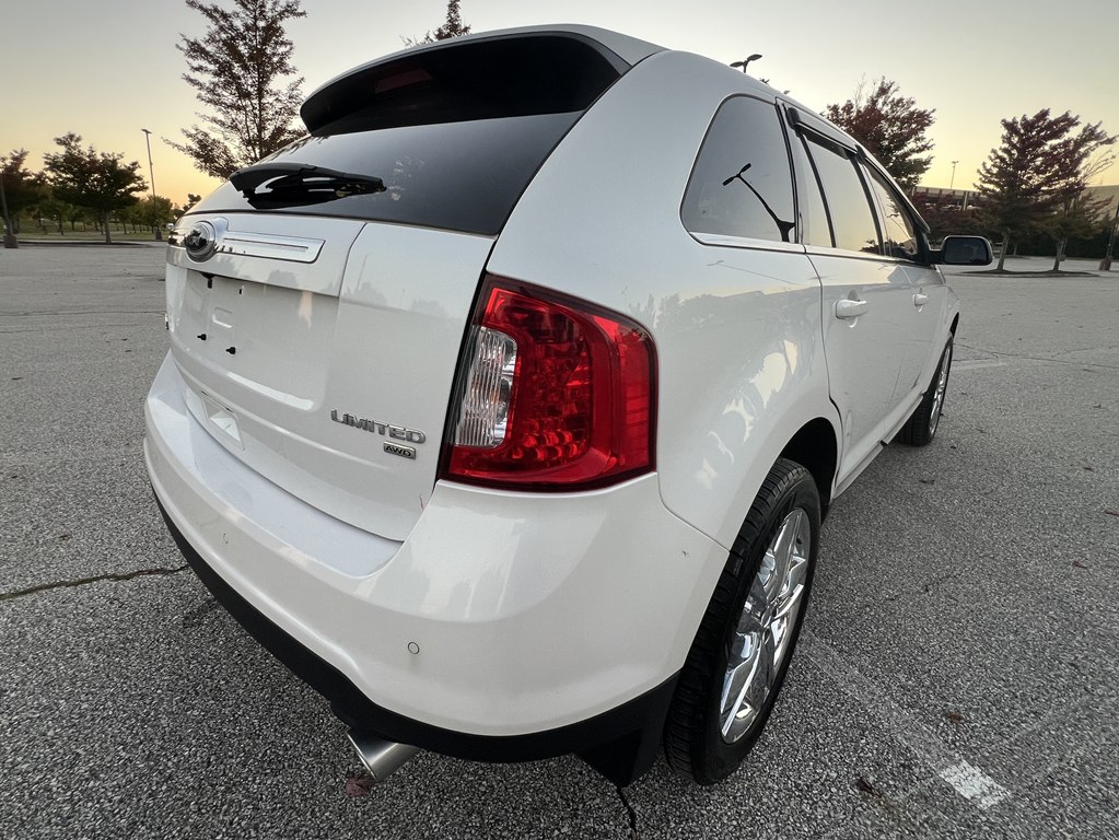 Photo 5 of this FORD EDGE