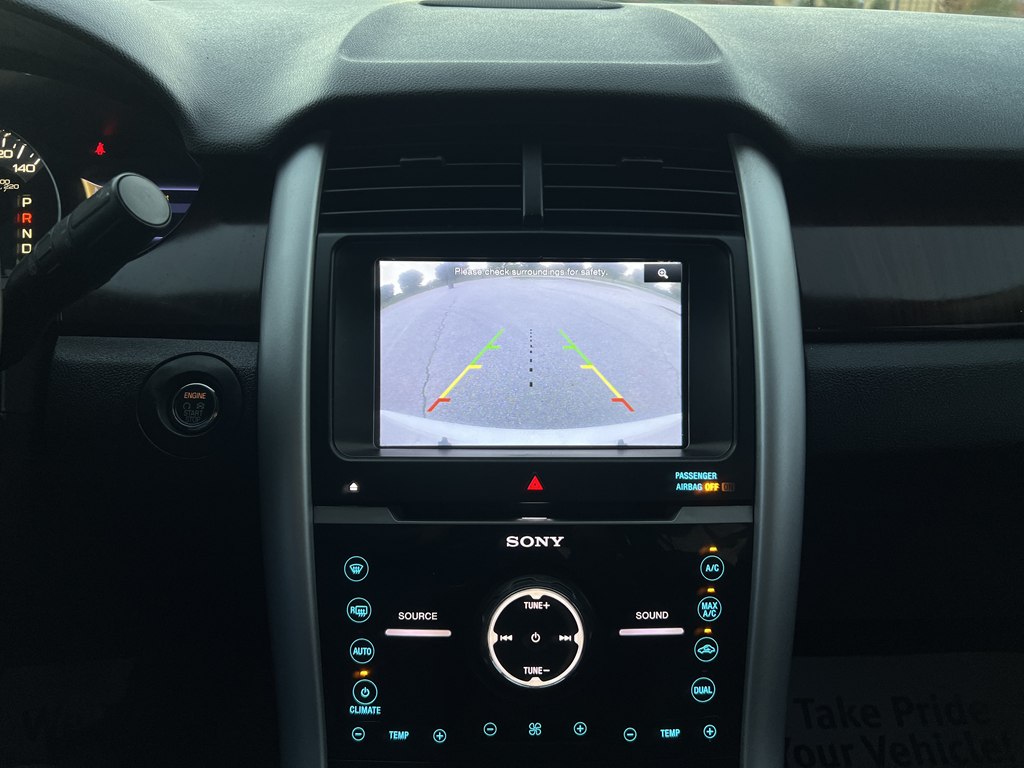 Photo 21 of this FORD EDGE