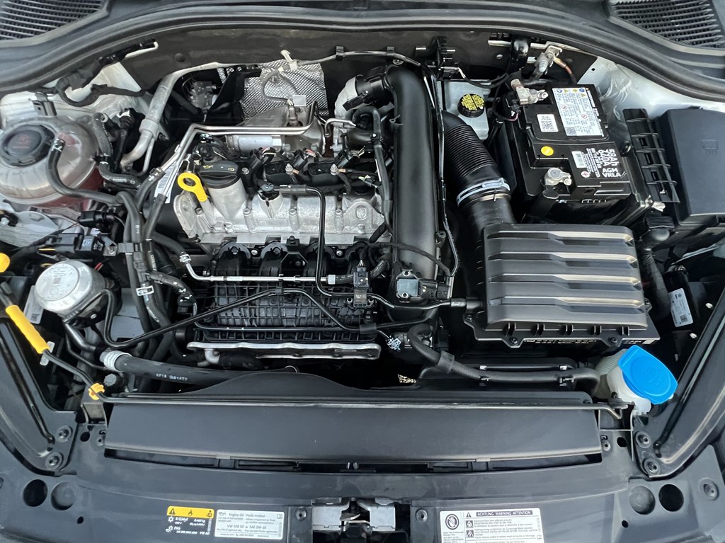 Photo 9 of this VOLKSWAGEN JETTA