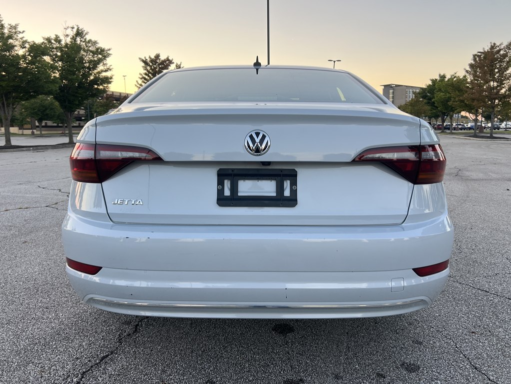 Photo 4 of this VOLKSWAGEN JETTA