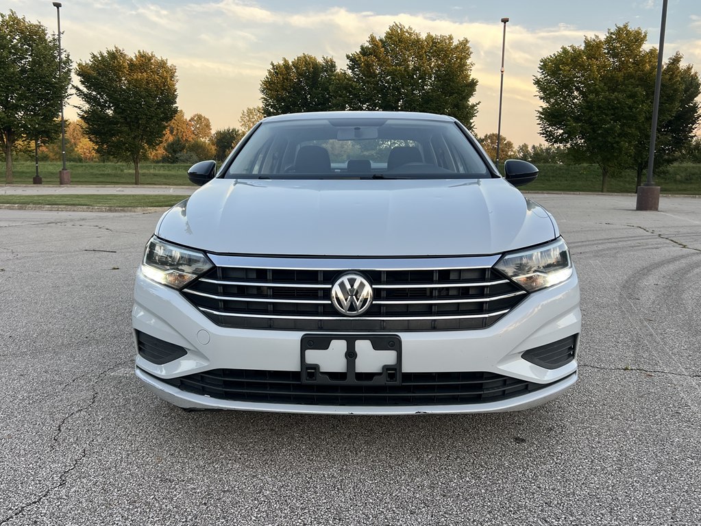 Photo 8 of this VOLKSWAGEN JETTA