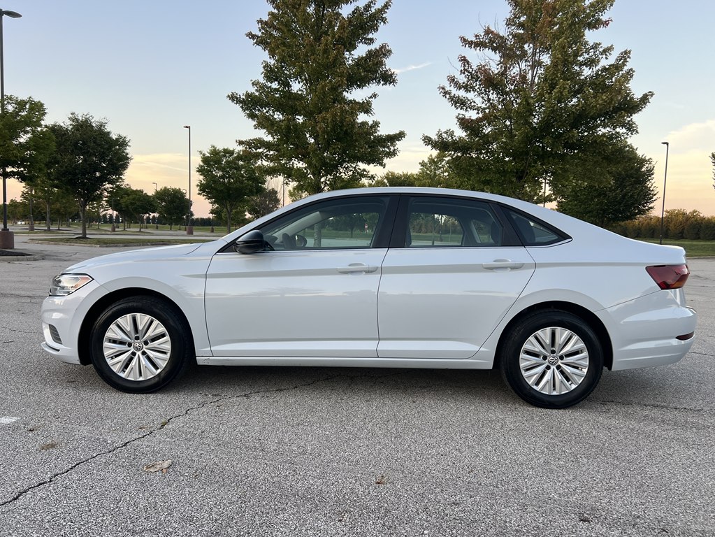 Photo 2 of this VOLKSWAGEN JETTA