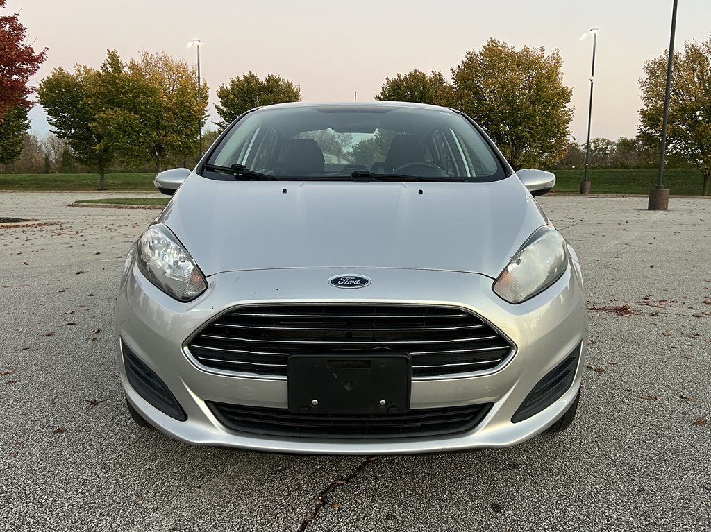 Photo 8 of this FORD FIESTA