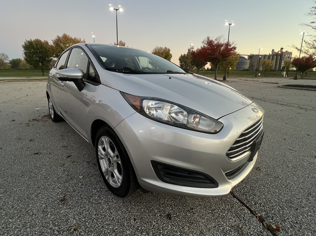 Photo 7 of this FORD FIESTA