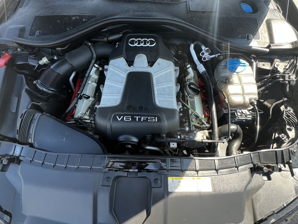 Photo 9 of this AUDI A6