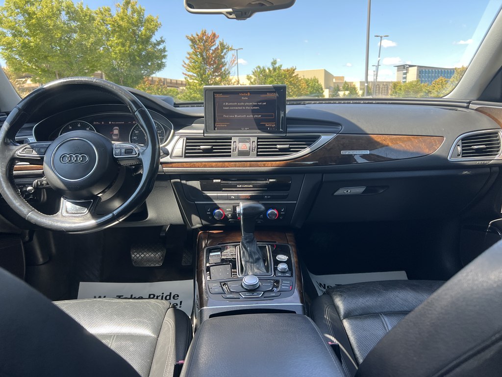 Photo 19 of this AUDI A6