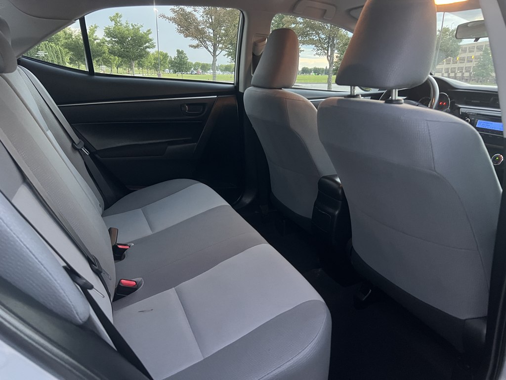 Photo 13 of this TOYOTA COROLLA