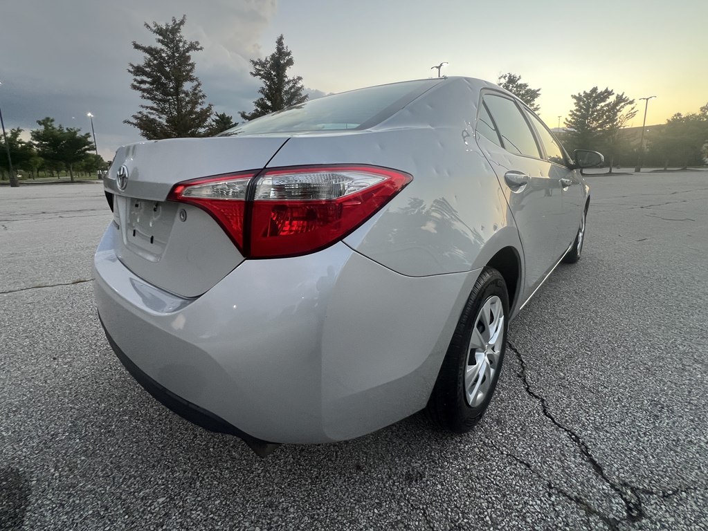 Photo 5 of this TOYOTA COROLLA