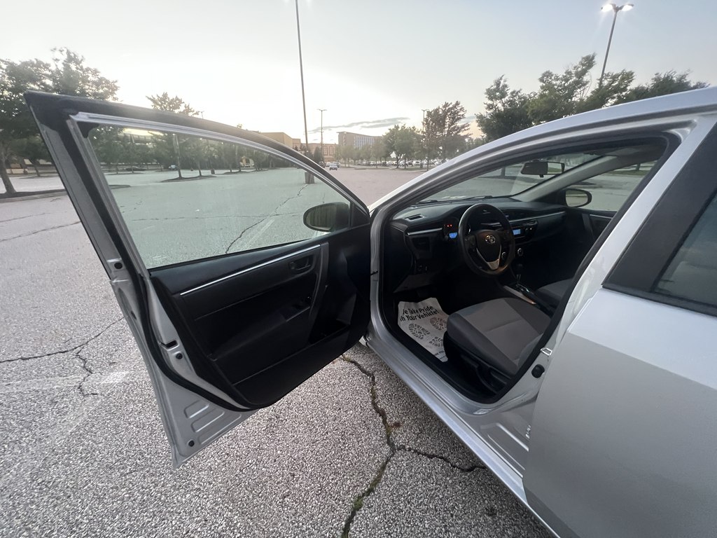 Photo 16 of this TOYOTA COROLLA