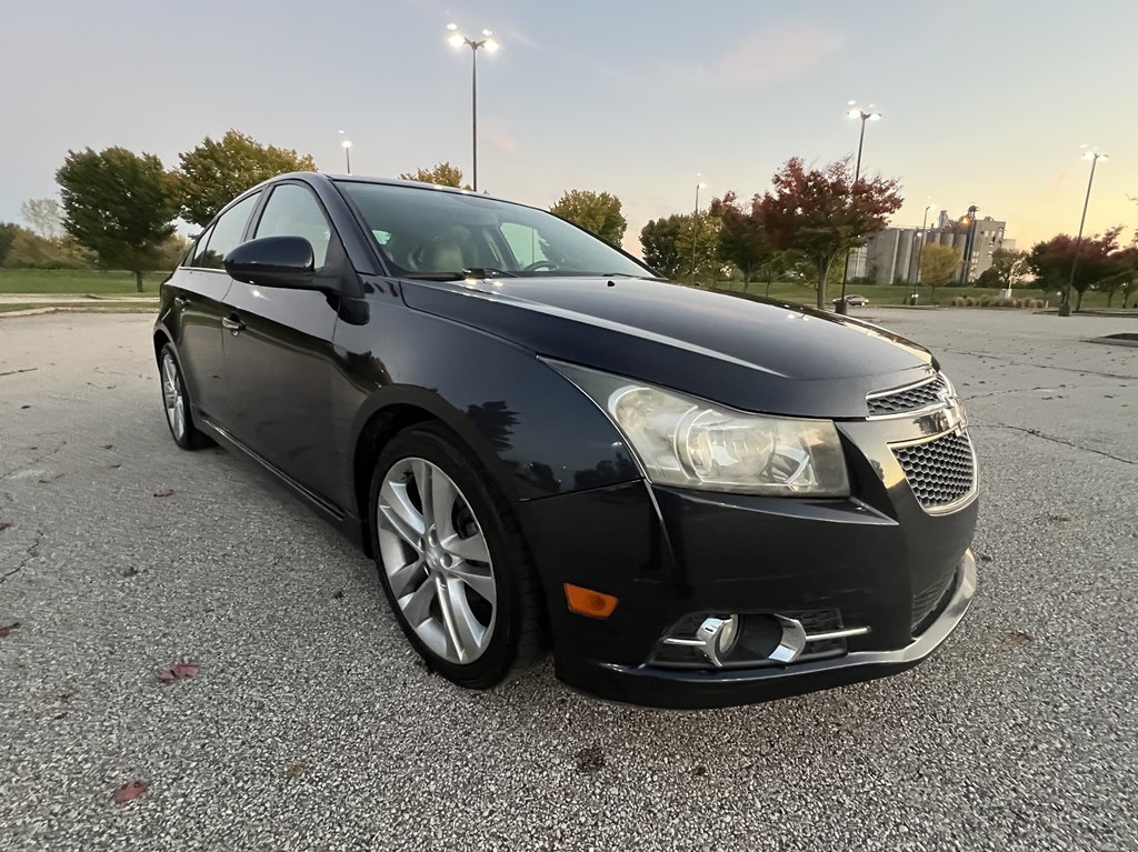Photo 7 of this CHEVROLET CRUZE