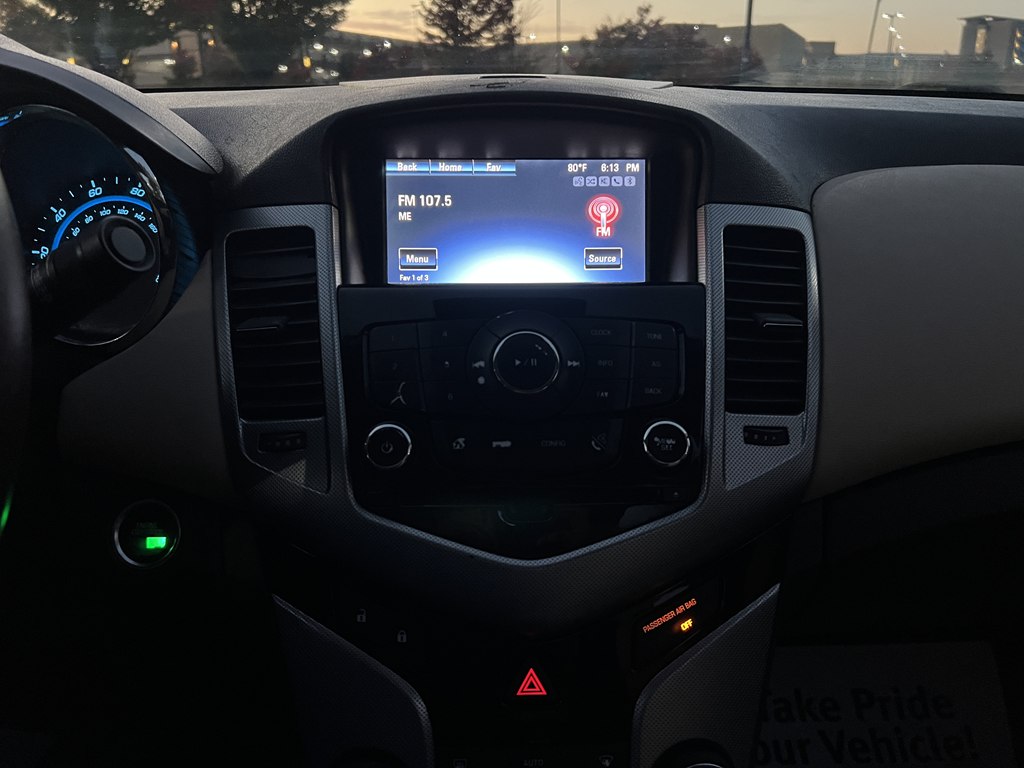 Photo 19 of this CHEVROLET CRUZE
