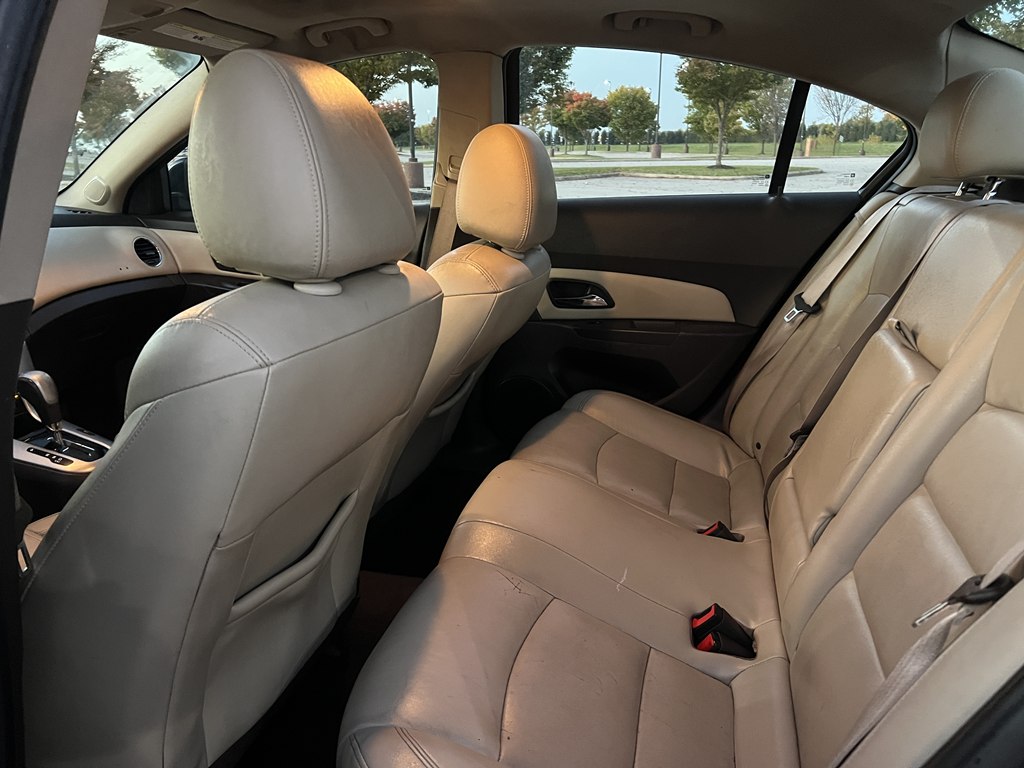 Photo 14 of this CHEVROLET CRUZE