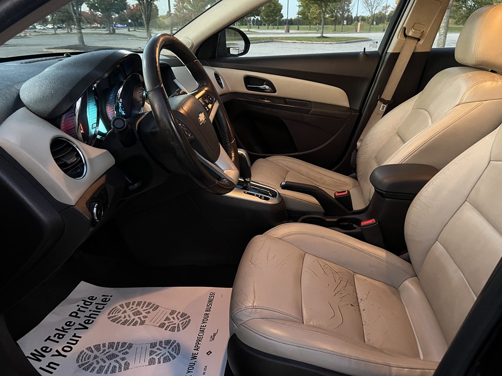 Photo 16 of this CHEVROLET CRUZE