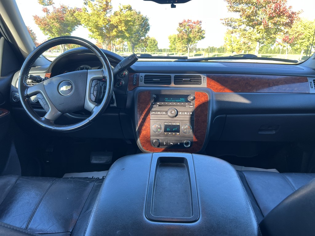 Photo 18 of this CHEVROLET AVALANCHE