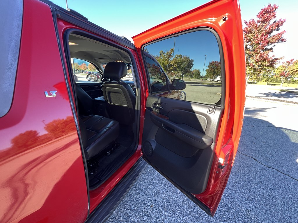 Photo 12 of this CHEVROLET AVALANCHE