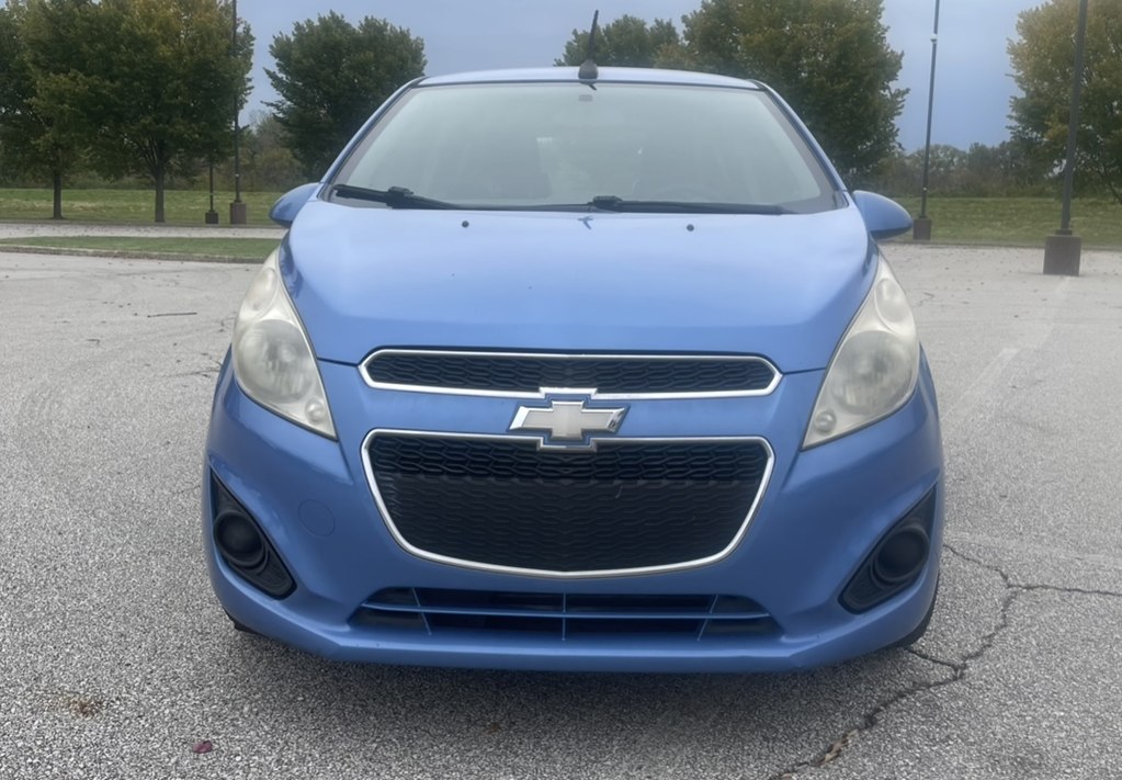 Photo 8 of this CHEVROLET SPARK