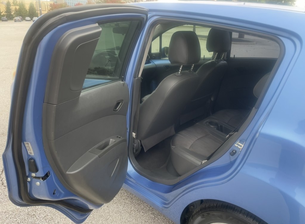 Photo 14 of this CHEVROLET SPARK