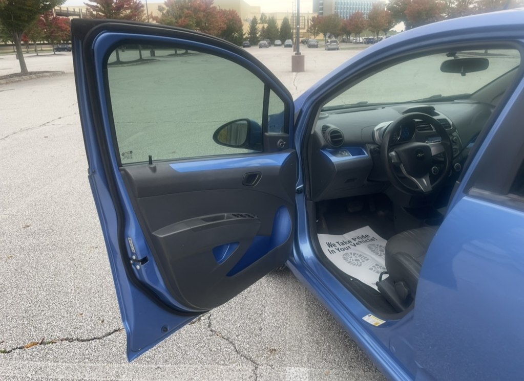 Photo 16 of this CHEVROLET SPARK