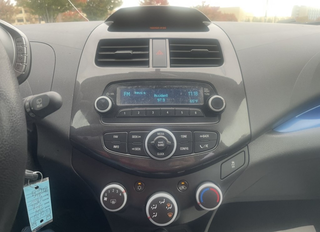 Photo 20 of this CHEVROLET SPARK
