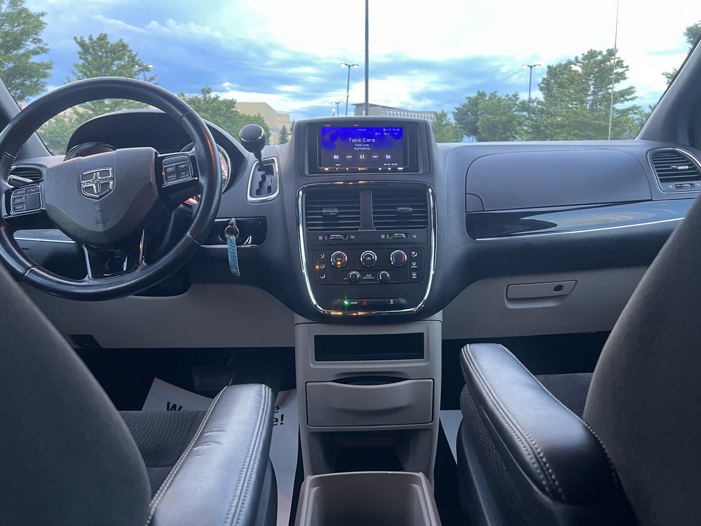 Photo 19 of this DODGE GRAND CARAVAN