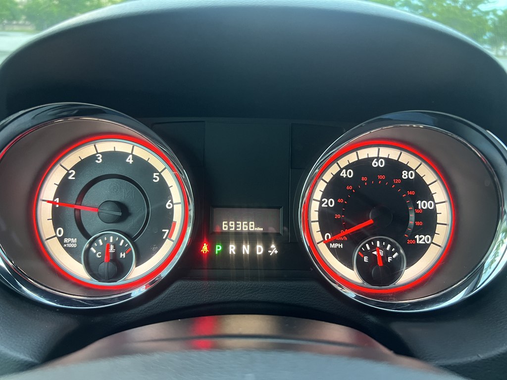 Photo 18 of this DODGE GRAND CARAVAN