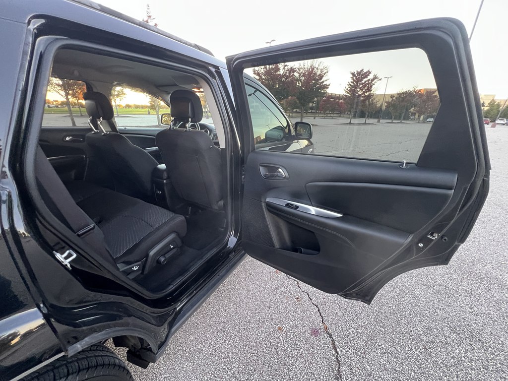 Photo 11 of this DODGE JOURNEY
