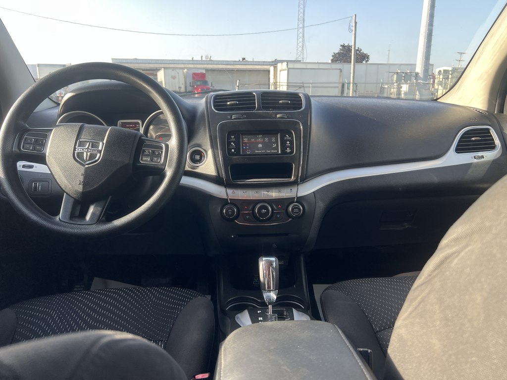 Photo 21 of this DODGE JOURNEY