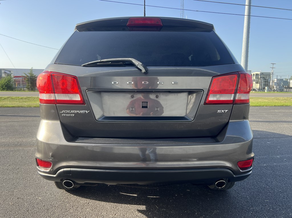 Photo 4 of this DODGE JOURNEY